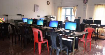 pazhassi raja nss college computer lab